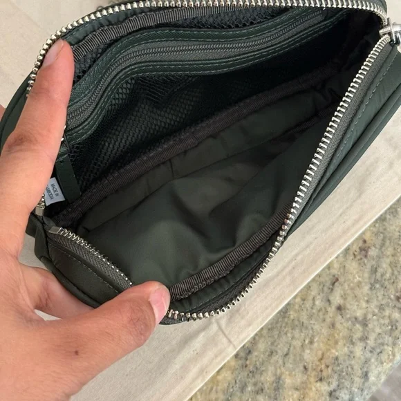 New women’s Tory Burch Virginia Belt Bag bails color - Picture 11 of 12